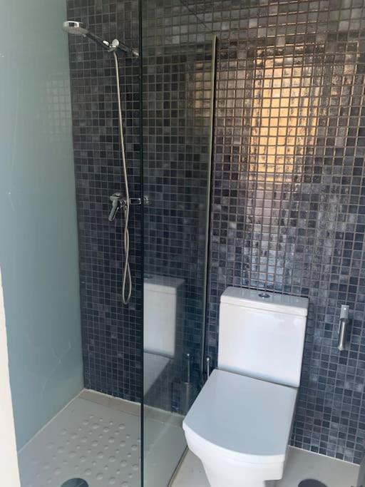 דירות גרנדה Spacious Loft / Literally At The Foot Of Alhambra מראה חיצוני תמונה